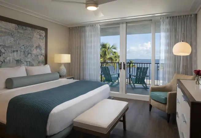 Image for room 1KOV - 1KOV One bdrm ocean view with king bed guestroom.webp